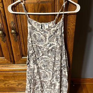 Gently used woman's flowy tank top